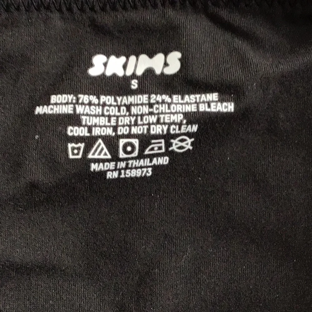 SKIMS Fits Everybody Long Skirt | Onyx | Size S - Picture 9 of 9